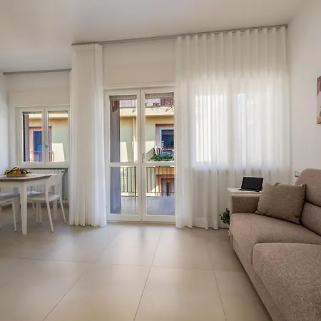 Harmony House - De Vivo Realty