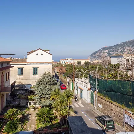 Harmony House - De Vivo Realty